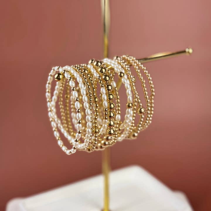 Everlume - Wholesale Jewelry Set - Golden Bloom Bracelet Set