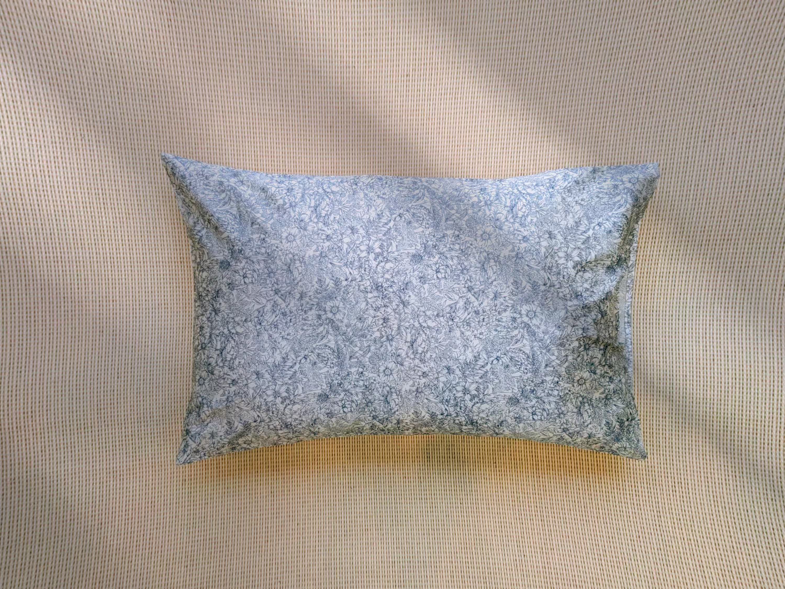 Lian Collection – wholesale Bedding pillowcase/sham – 100% Mulberry Silk Pillowcase - Floral Block-Print Design1