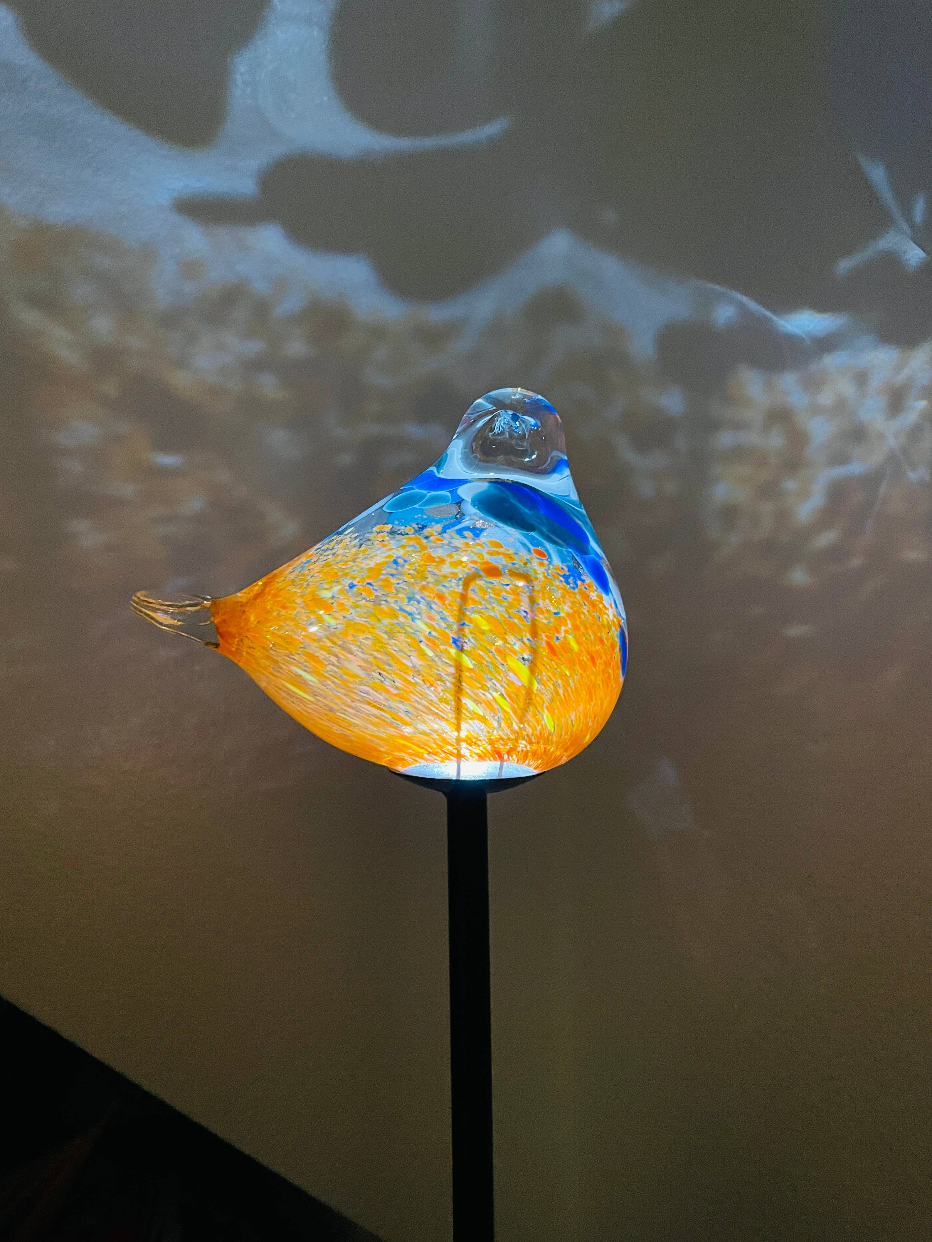 ApricotMint – Großhandel Pfosten/Pfähle – Art Glass Solar Vogel Pfahl sortiert Set9