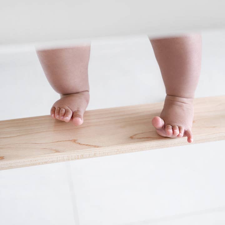 Nibble and Rest - Wholesale Highchair –Baby - Footsi® - Eco-friendly Maple Adjustable Highchair Footrest - The Woodsi Footsi™4