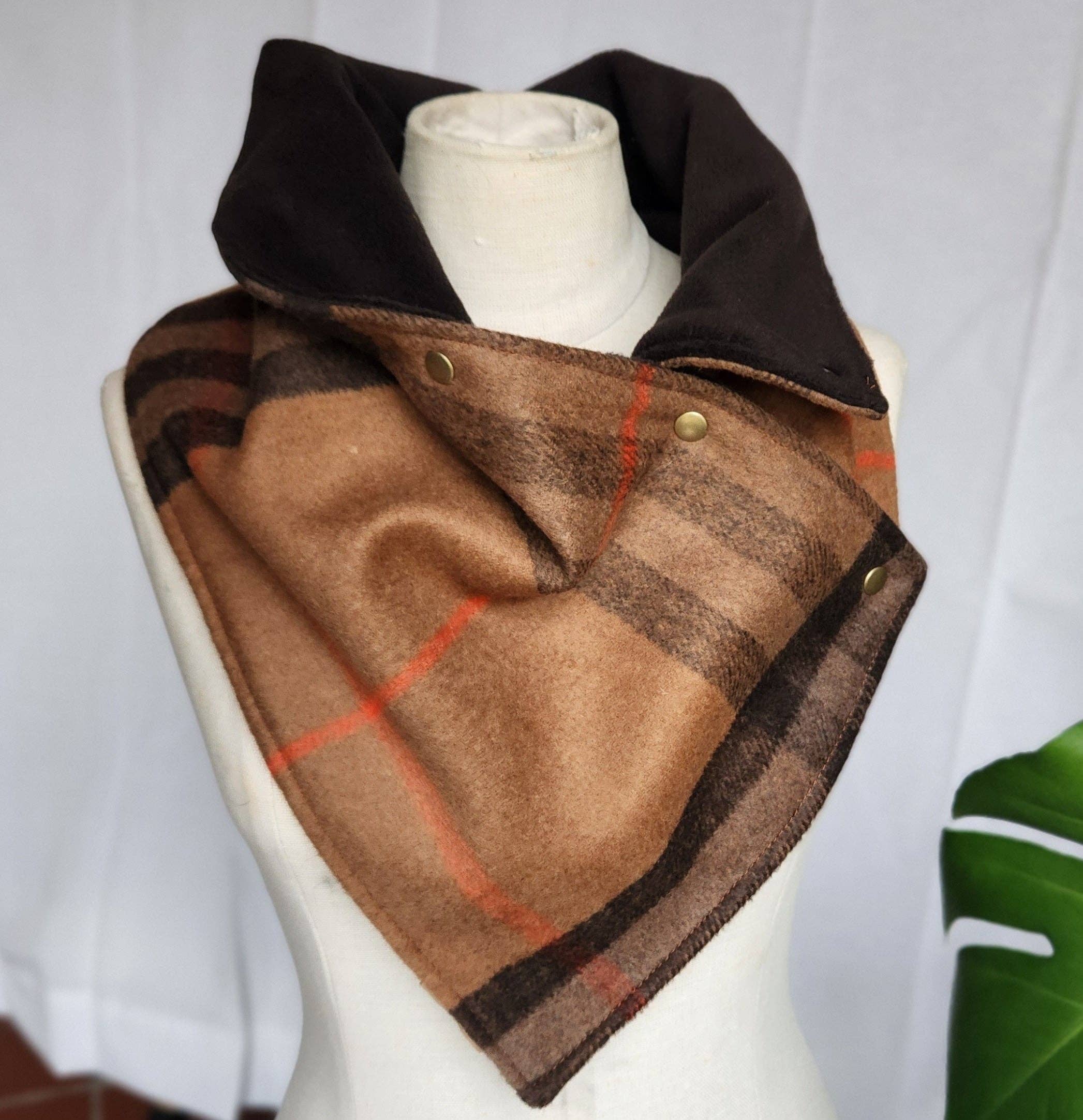 Grandma Skills - Wholesale Scarf - Women's - Snap Cowl-Dutton Plaid5