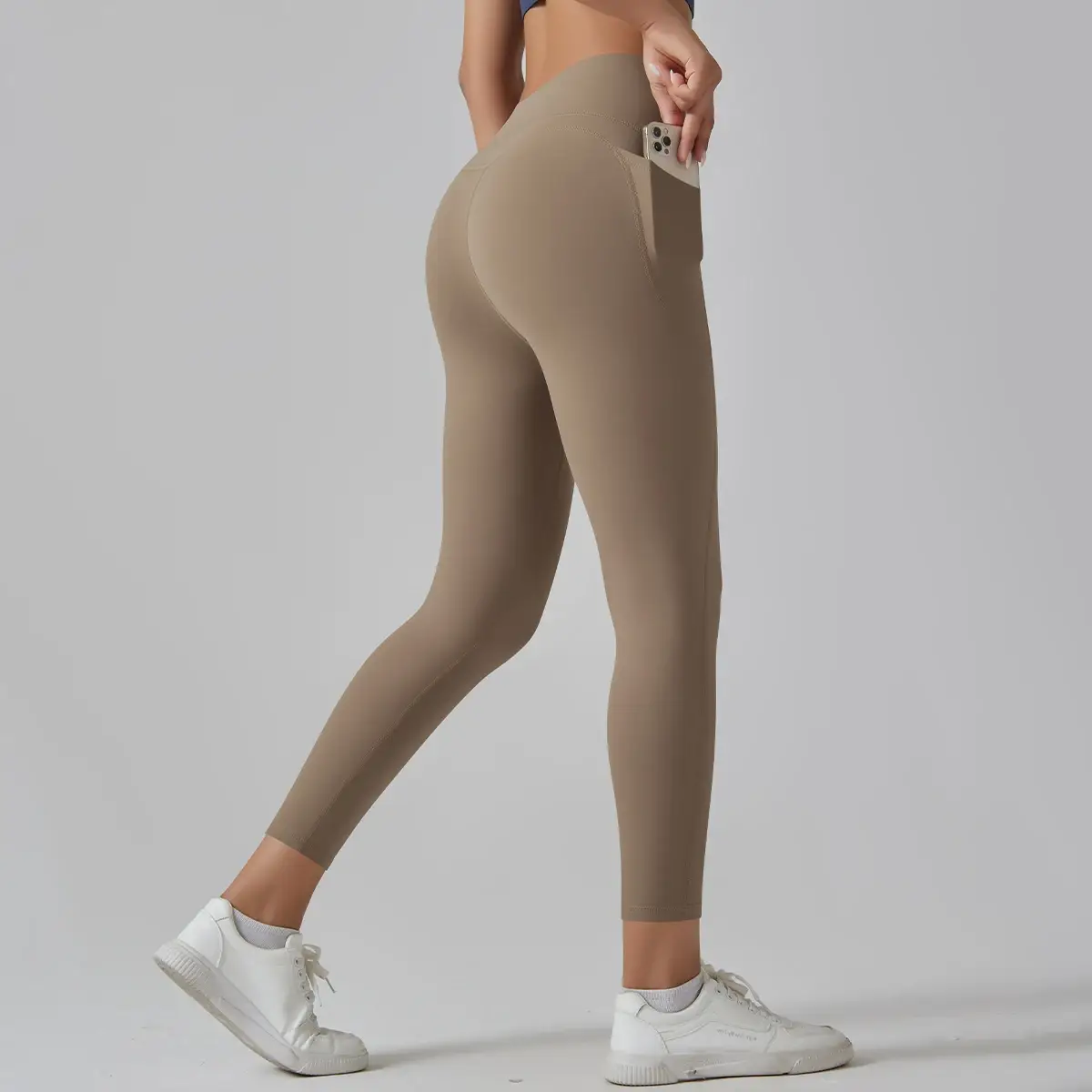 Belsize Activewear - Wholesale Athletic/Lounge Leggings - Women's - Pocket leggings5