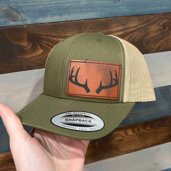 Chapéu com Remendo de Couro de Chifre de Veado por atacado de Gaetz Workshop