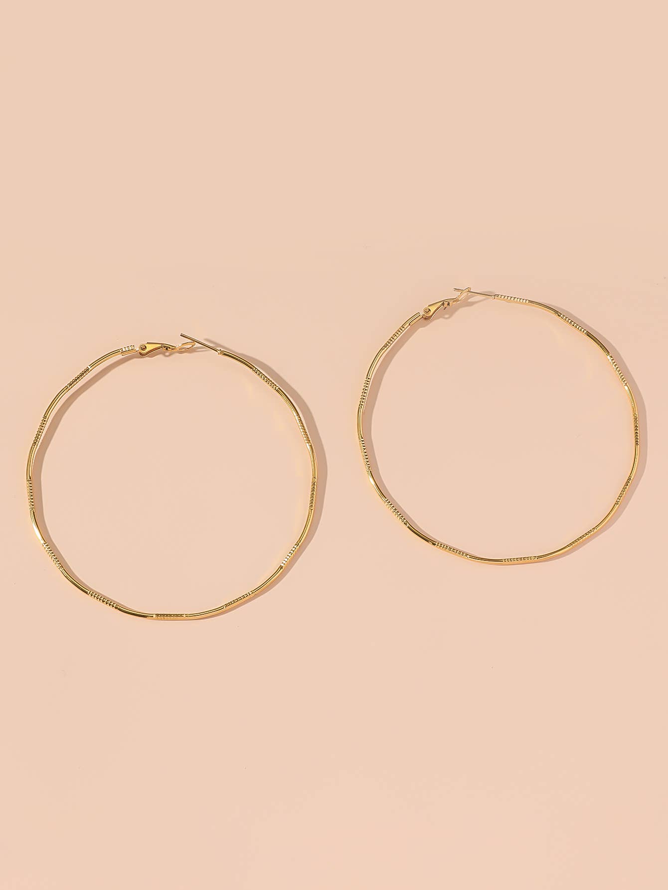 Blossom bijoux - Wholesale Hoop Earrings - 24BOA108 Stainless Steel Creole Earrings2