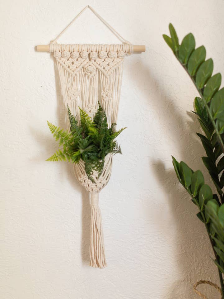 Appendiabiti da parete per pianta singola | Appendiabiti per piante | Appendiabiti da parete per la vendita all'ingrosso da parte di Knots & Fringe