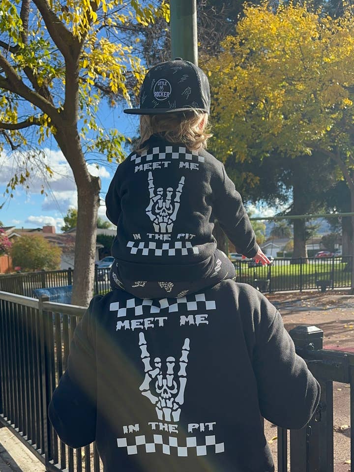 Little Rocker Clothing - Wholesale Graphic Sweatshirt - Unisex - Meet Me In The Pit Crew Neck - Adult0