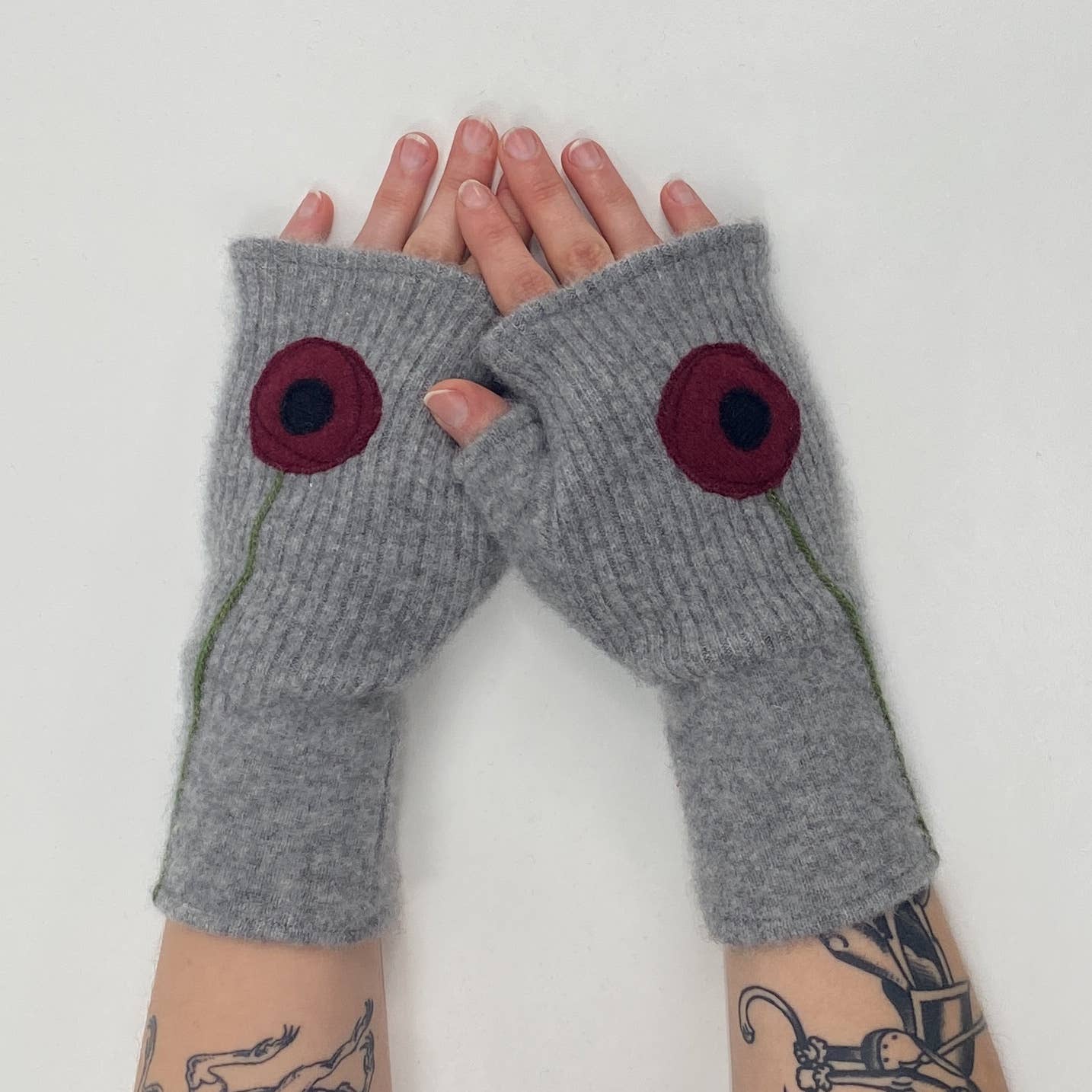 Sardine Clothing Co. - Wholesale Gloves - Women's - Fingerless Cashmere Gloves-Poppy11