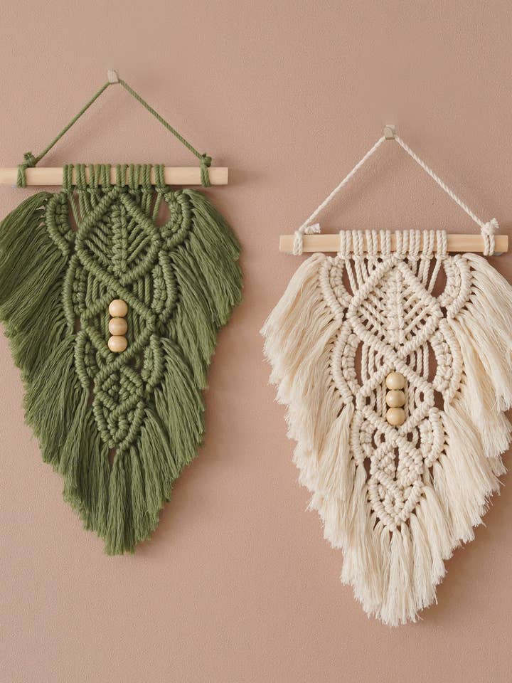 Macrame Leaf L32 for wholesale by HeartCrafted