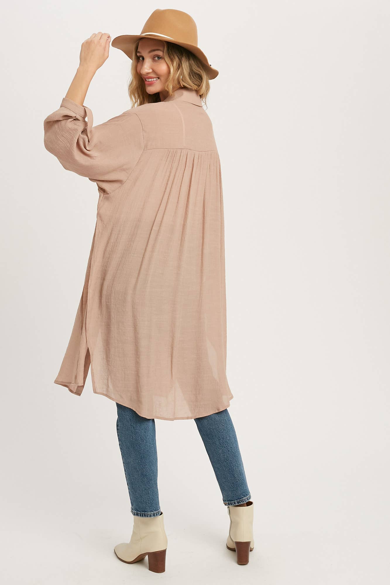 Bluivy - Wholesale Button Down Shirt - Women's - BUTTON-UP VENTED LONGLINE SHIRT50