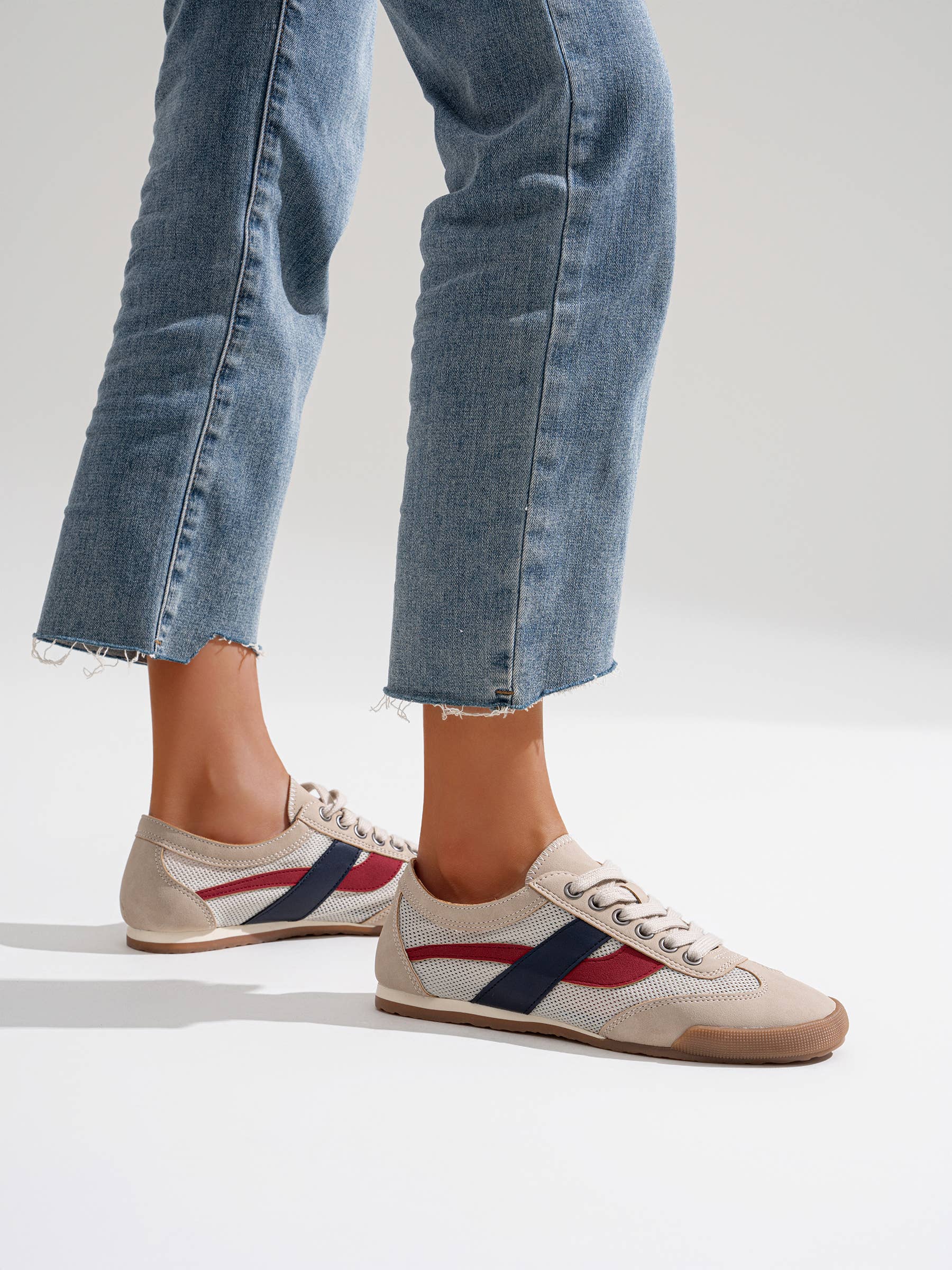 CEREZA - Wholesale Sneakers - Dames - Dunne zool Retro Trainers Sneakers Mesh Materiaal17