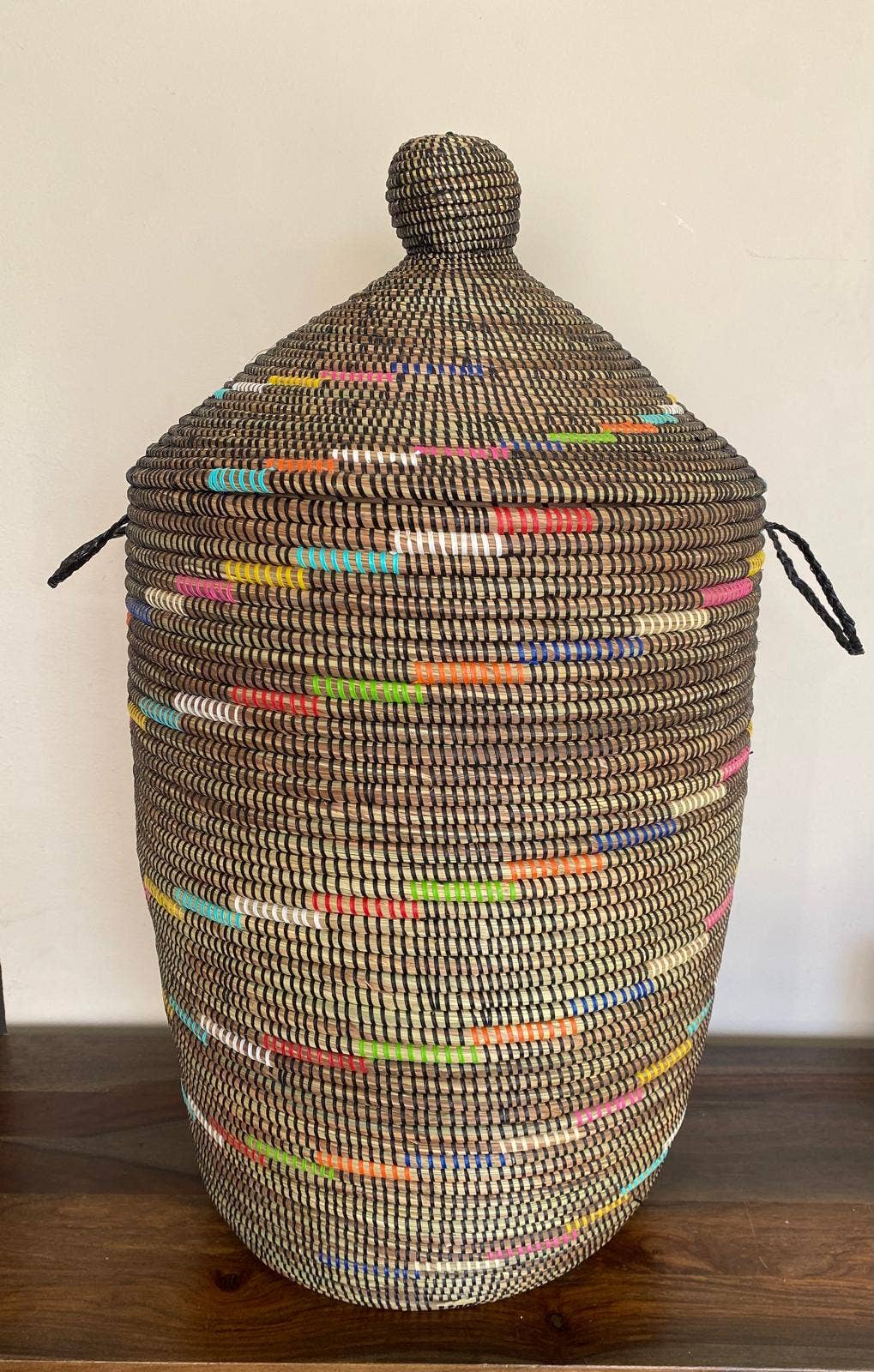 Gitzell FairTrade - Wholesale Laundry Hamper - Lidded Sweetgrass Laundry Hamper6