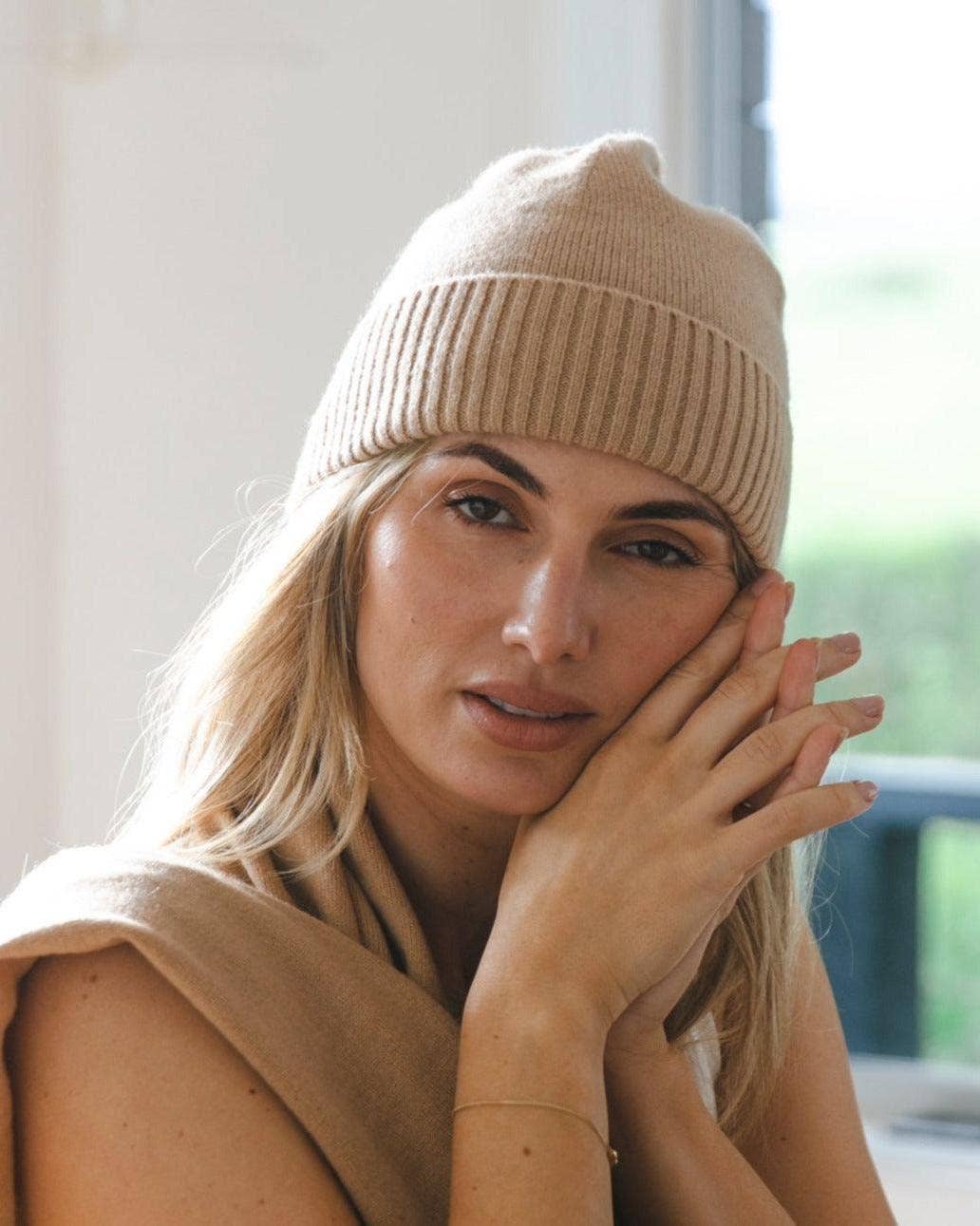 Heirloom Cashmere – Großhandel Beanie – Damen – Saga Cashmere Mütze - Toffee