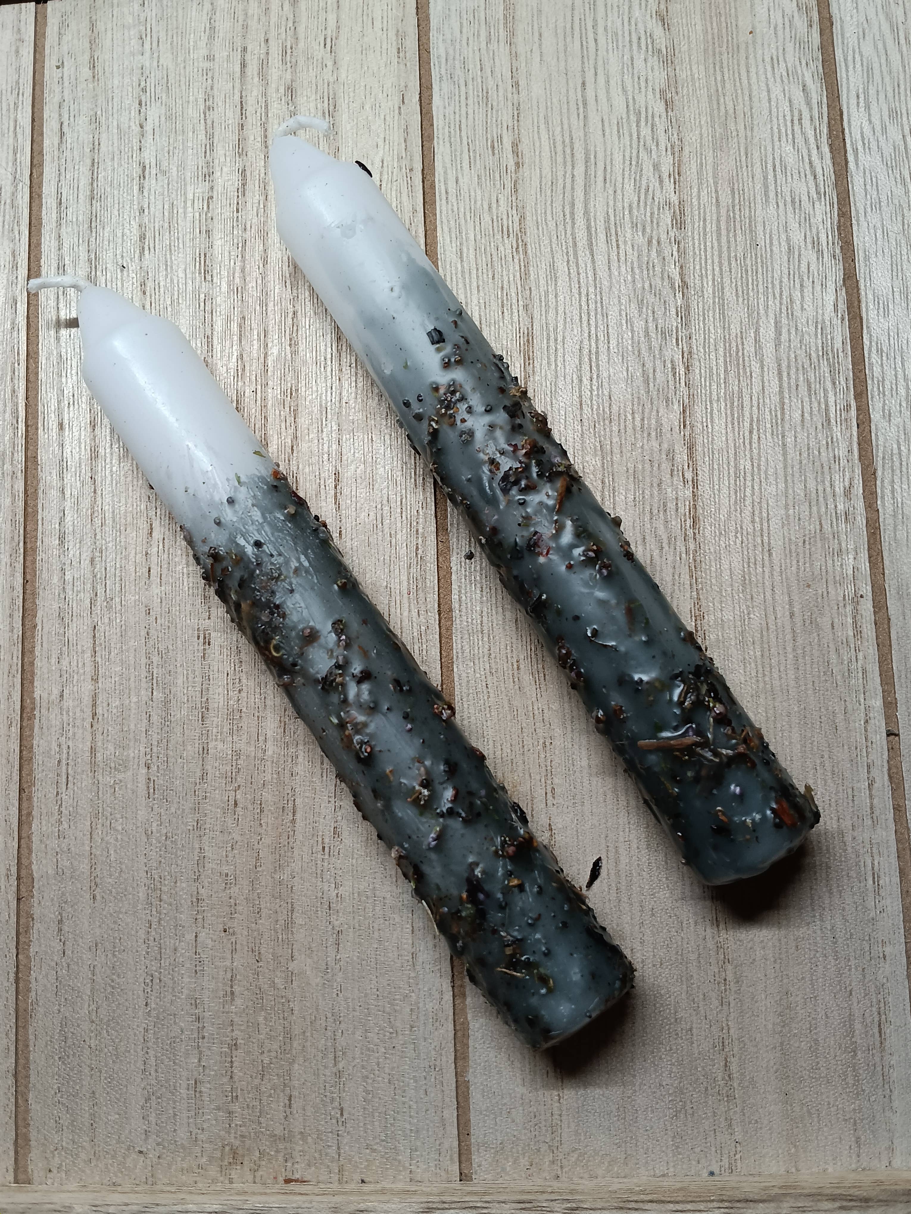 Elemental Earth Shop - Vente Bougies/bougeoirs coniques - Bougie aux herbes Storm 15 cm2