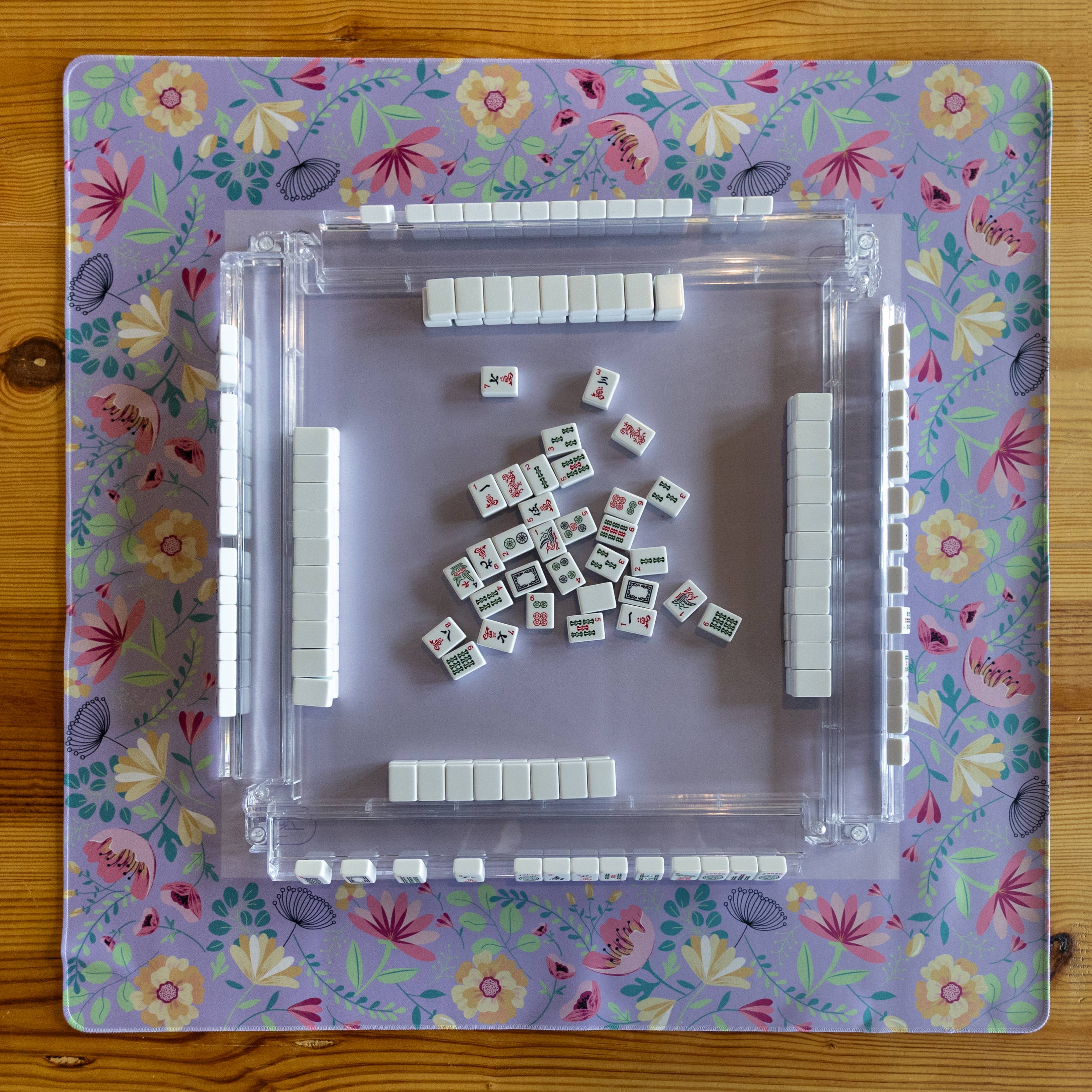 Hutch and Nook - Vendita all'ingrosso Tovaglie - Tappeto floreale lavanda1