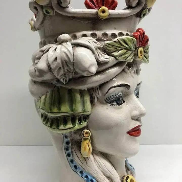 DD Ceramiche Siciliane - Vendita all'ingrosso Statuette decorative - Teste di Moro Classica Corona Sfere Giallo Ceramica Caltagirone cm H.28 L.20 Artigianale6