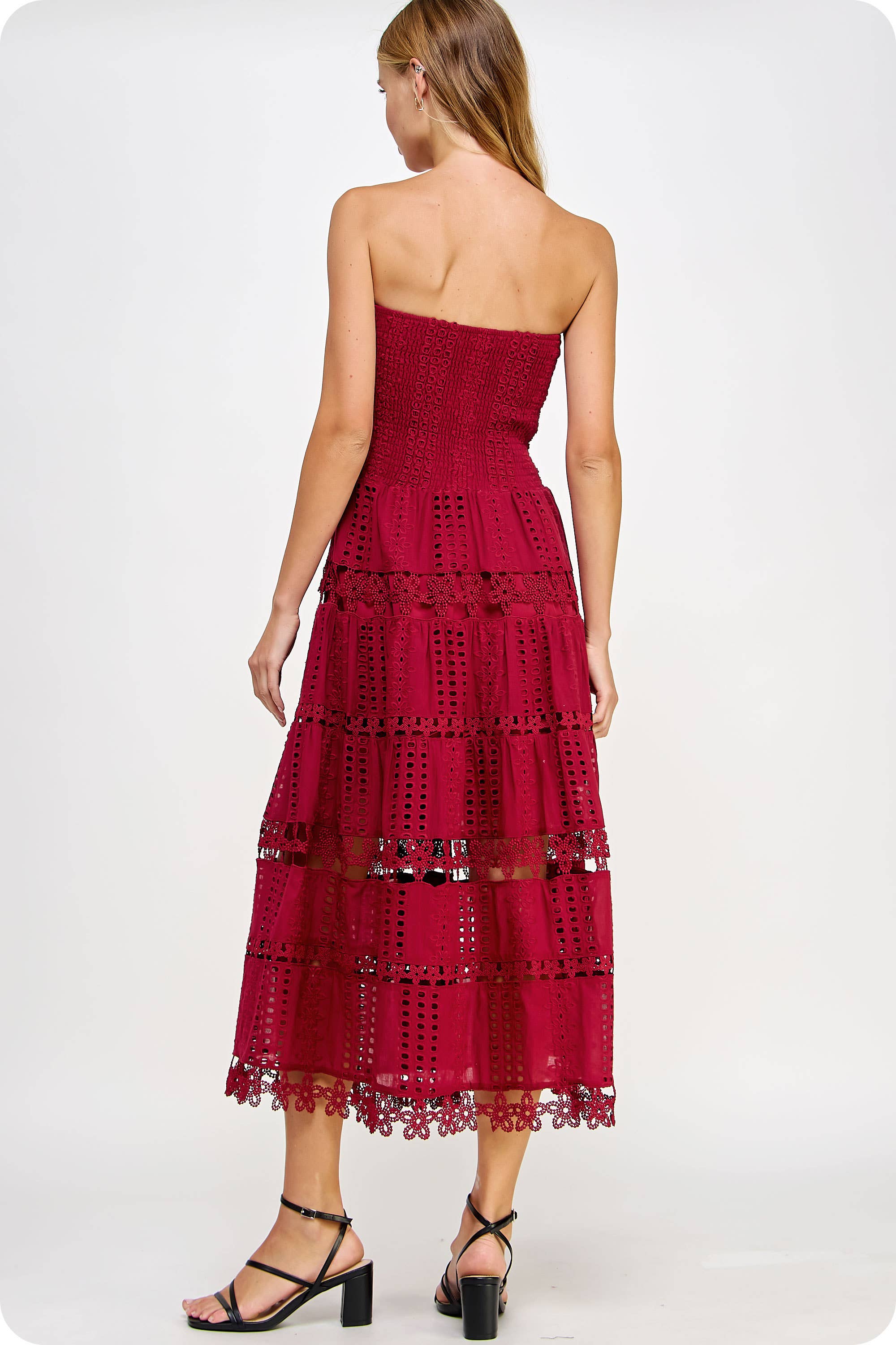 Strut & Bolt - Wholesale Jurk - Dames - Kanten kokerjurk met oogjes41