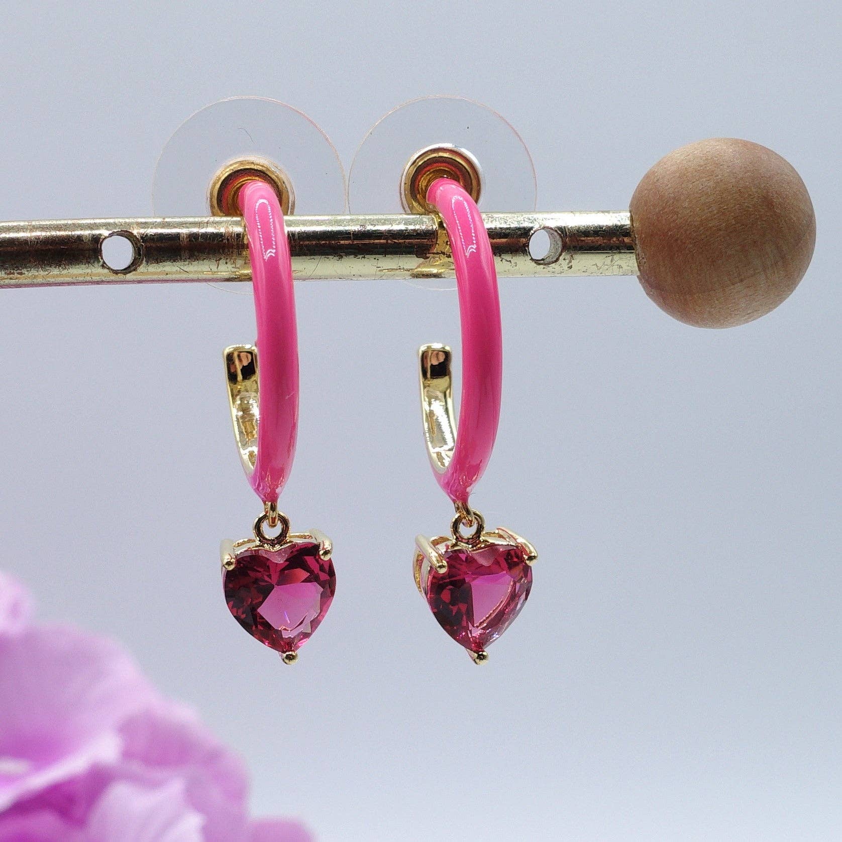 Daemon srls - Wholesale Hoop Earrings - CHERIE FLUO - HOOPS - PAIO orecchini a cerchio smaltati con cubic zirconia a forma di cuore11