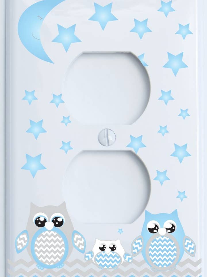 Interrupteur mural en forme de hibou gris et bleu et couvercles de prise en forme de hibou/décoration de chambre d'enfant en forme de hibou pour la vente par Presto Chango Decor