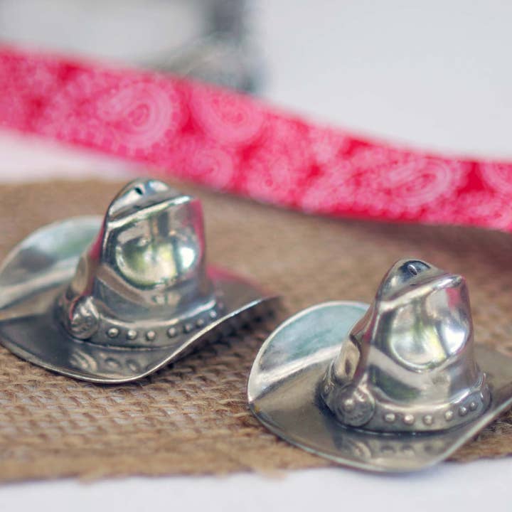 Vagabond House - Wholesale Salt & Pepper Shaker Set - Pewter Cowboy Hat Salt & Pepper Set