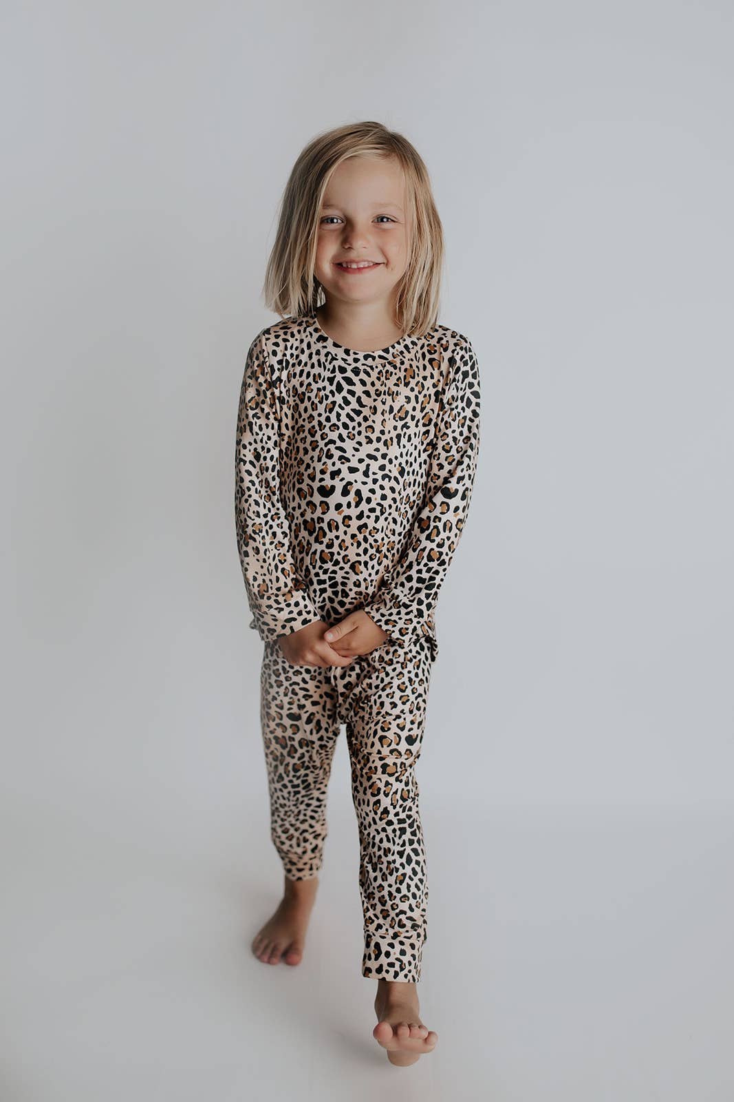 Three Little Tots – Engroshandel Pyjamasæt - Børn – Leopard Jammies Børn Pjs og Lougewear9