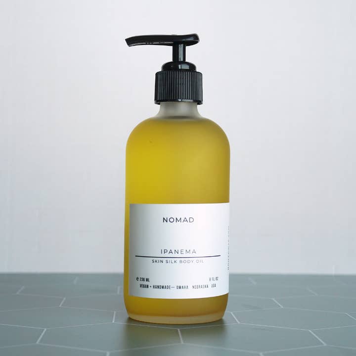 Ipanema Skin Silk kropsolie for engroshandel hos Nomad Wax Co.
