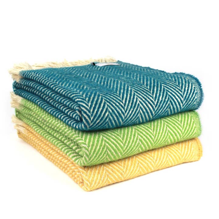 Tweedmill Textiles - Vente Fils à tricoter - Plaid Chevron en Laine Recyclée Tibet - couleurs assorties