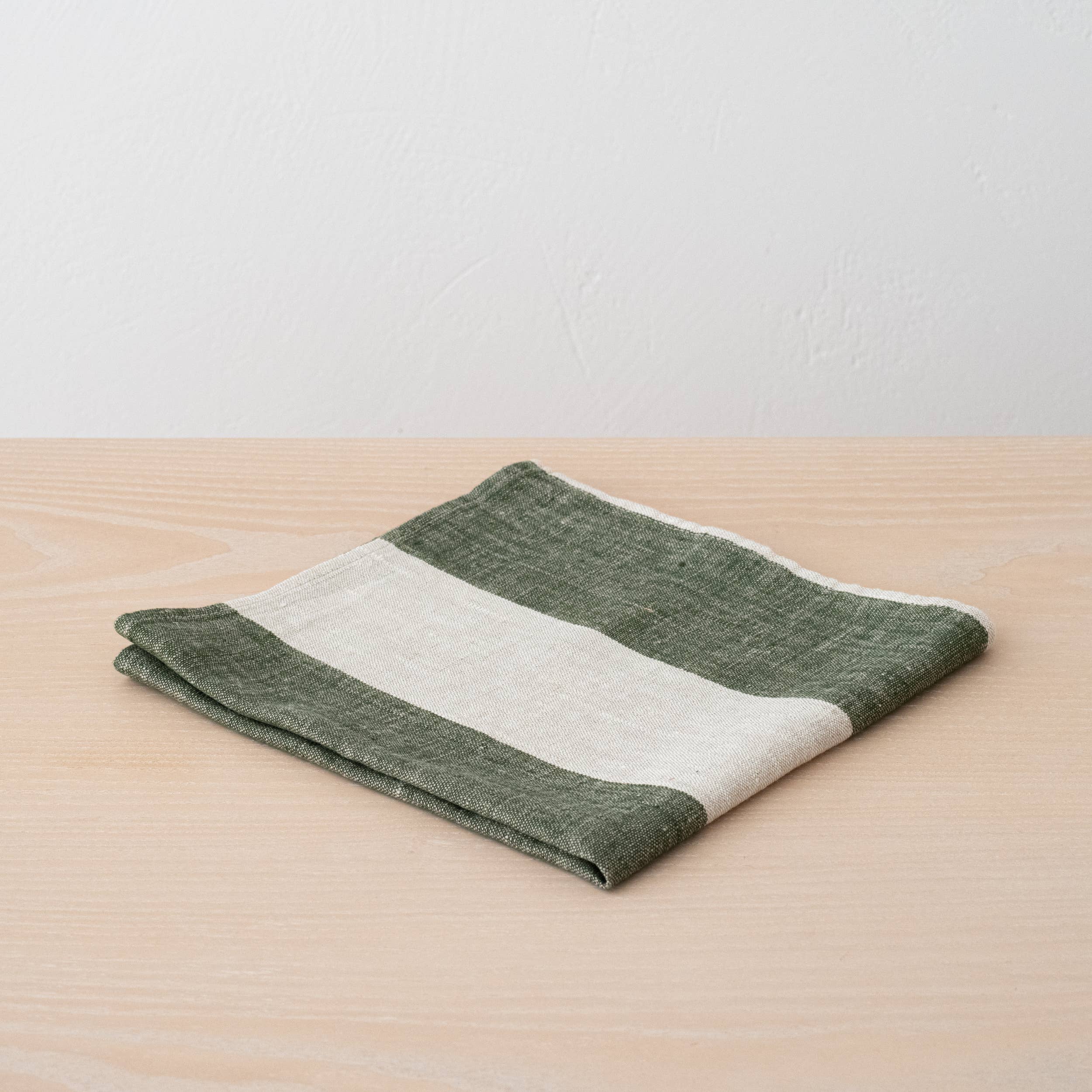 VERT FORÊT NATUREL Serviette en lin vert forêt naturel Venise en vente sur Faire4