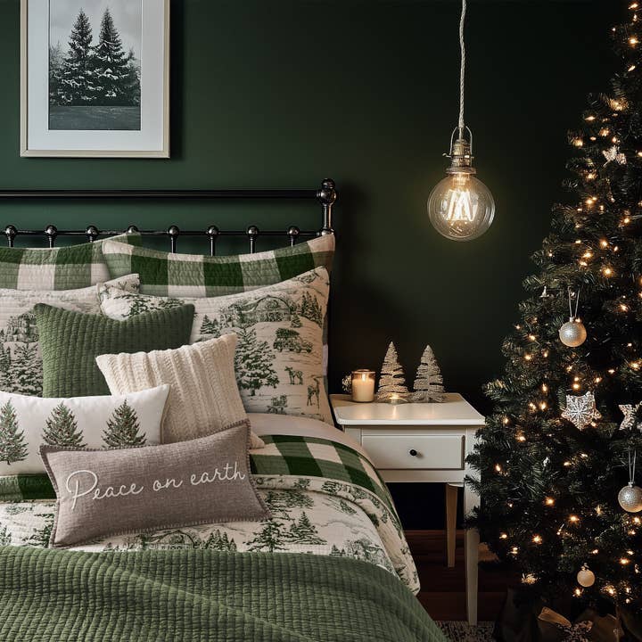 Levtex Home - Wholesale Bedding Set - Winter Sleigh Ride Quilt Set4