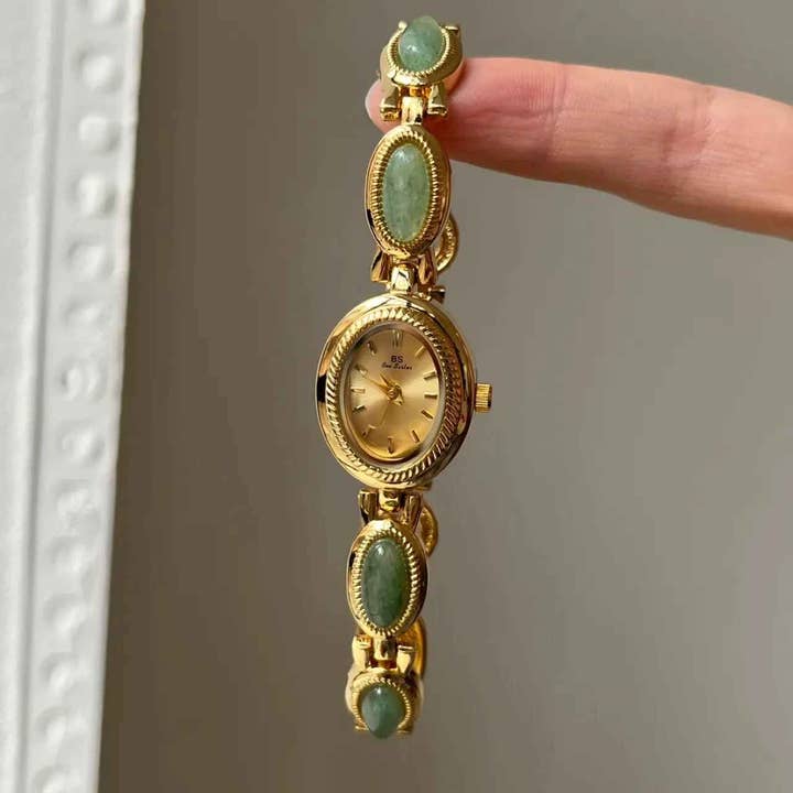 Quito - Oval Vintage Women's Watch for wholesale by MeloMelo