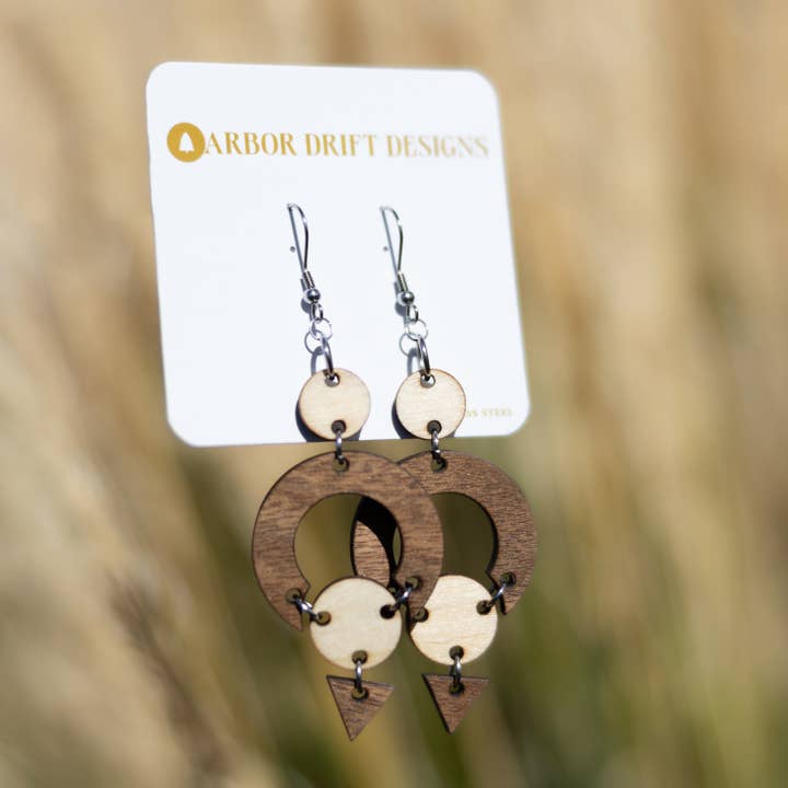 Brincos Circulares em Cascata em Madeira por atacado de Arbor Drift Designs
