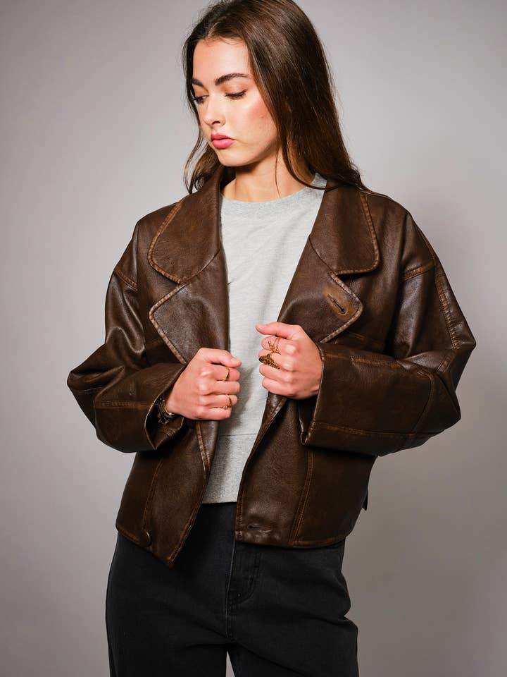 23473J - Veste en cuir surdimensionnée pour la vente par Blue B