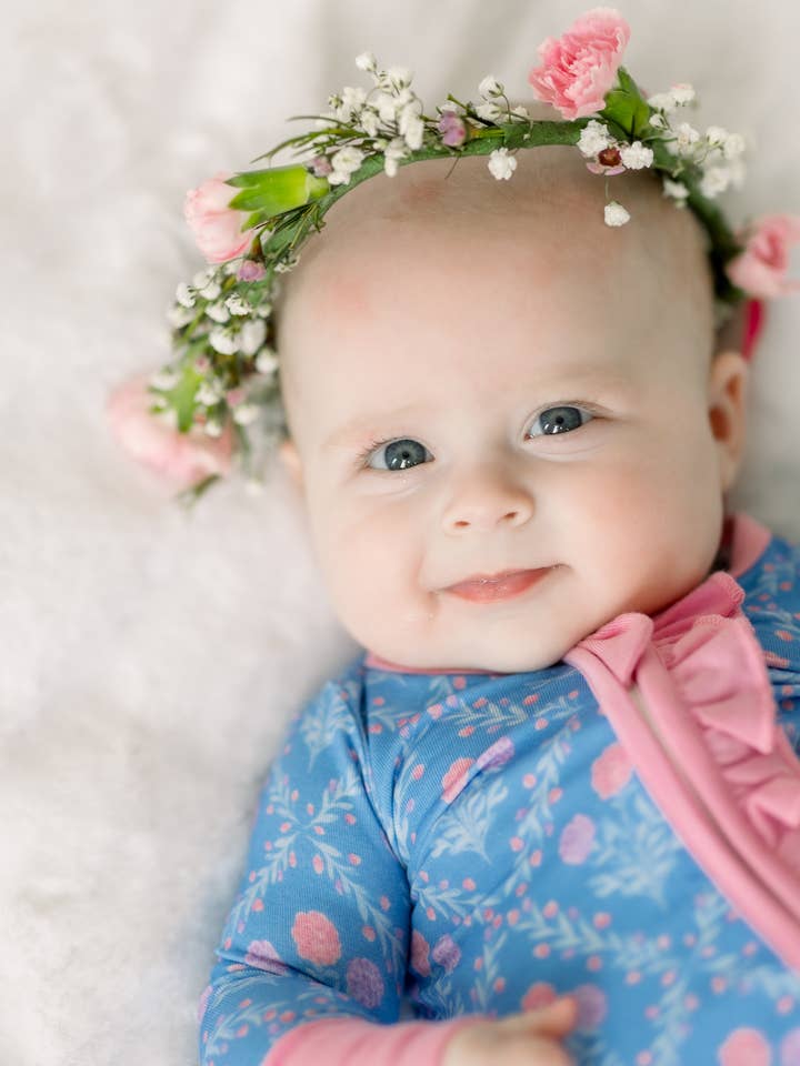 Herbstliche Blumenfest Bambus-Pyjamas: Zippy + Zweiteiliges Set für den Großhandel von The Honey Bows