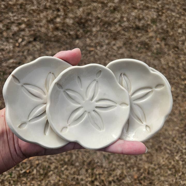 Teal Turtle Studio - Wholesale Jewelry Dish - Sand Dollar Ceramic Handmade Trinket Dishes