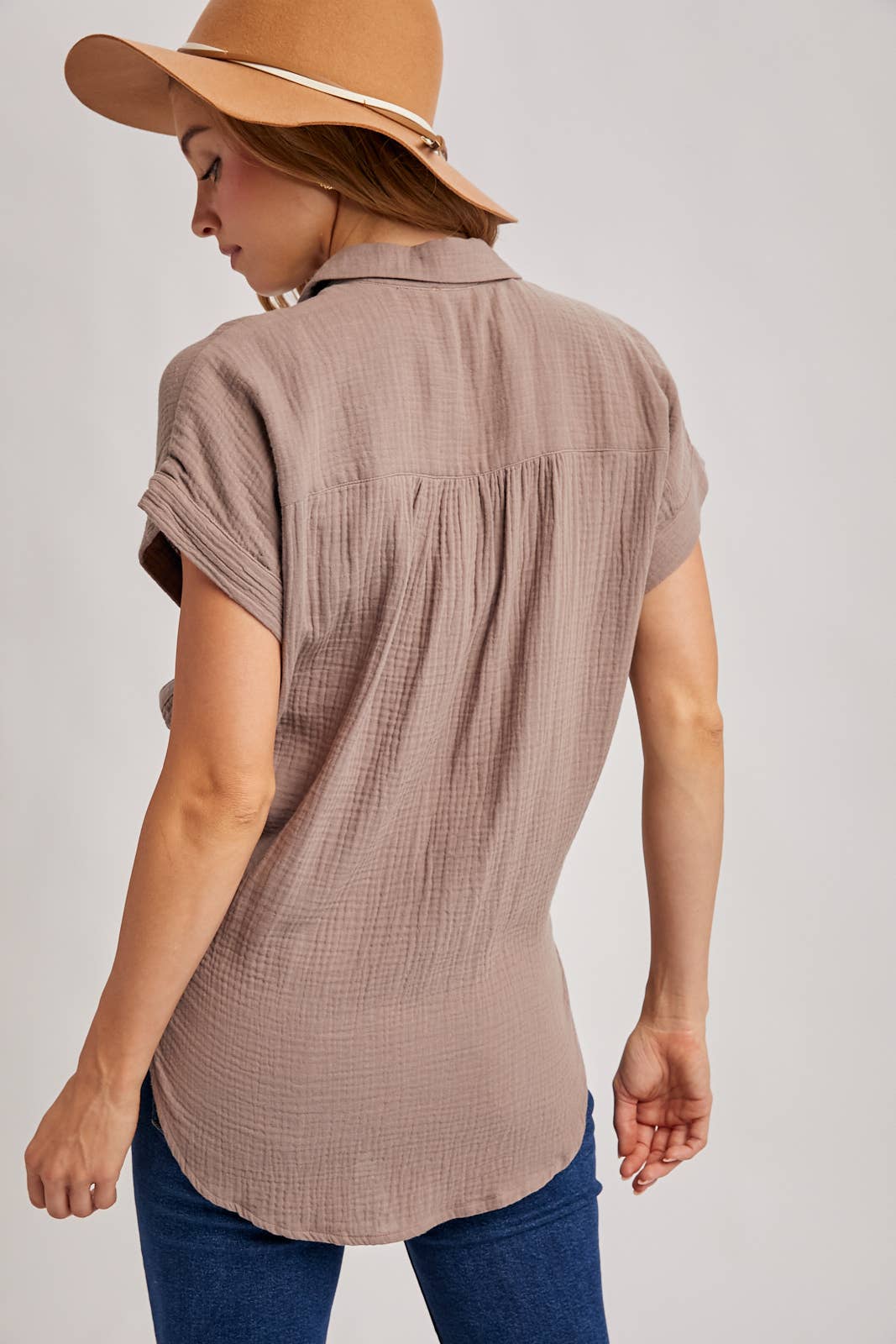 Bluivy – Großhandel Hemd mit Button-down-Kragen – Damen – Essentielles Baumwollhemd mit Knopfleiste56