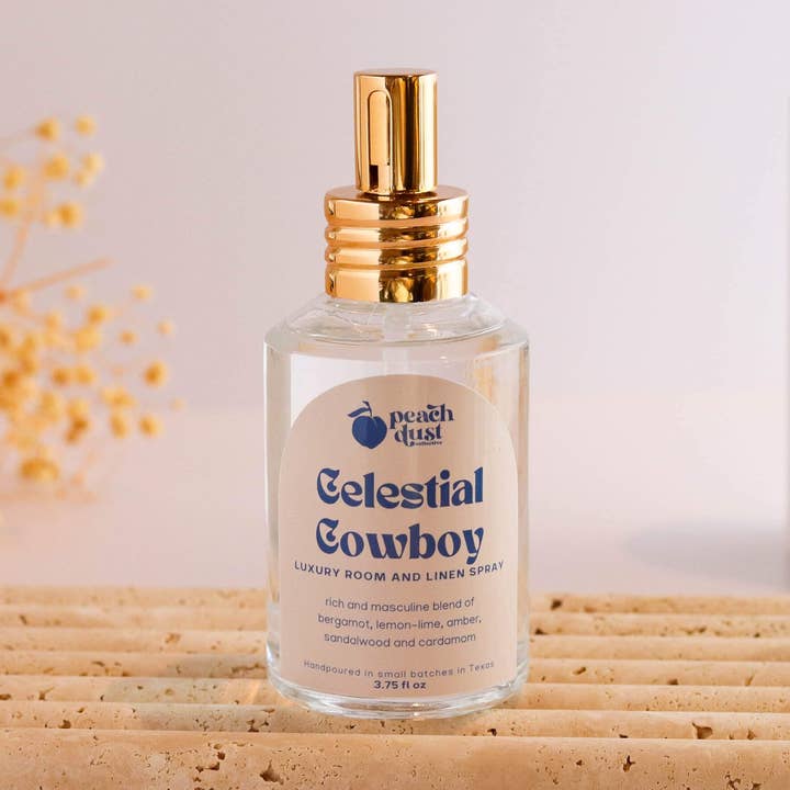 Spray de Luxo para Eliminação de Odores Celestial Cowboy para Quarto e Roupa de Cama por atacado de Peach Dust Collective