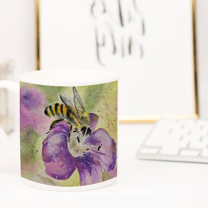 Animal Aura -bone China Mokken - Hommel op bloem voor wholesale door H'Art and Design