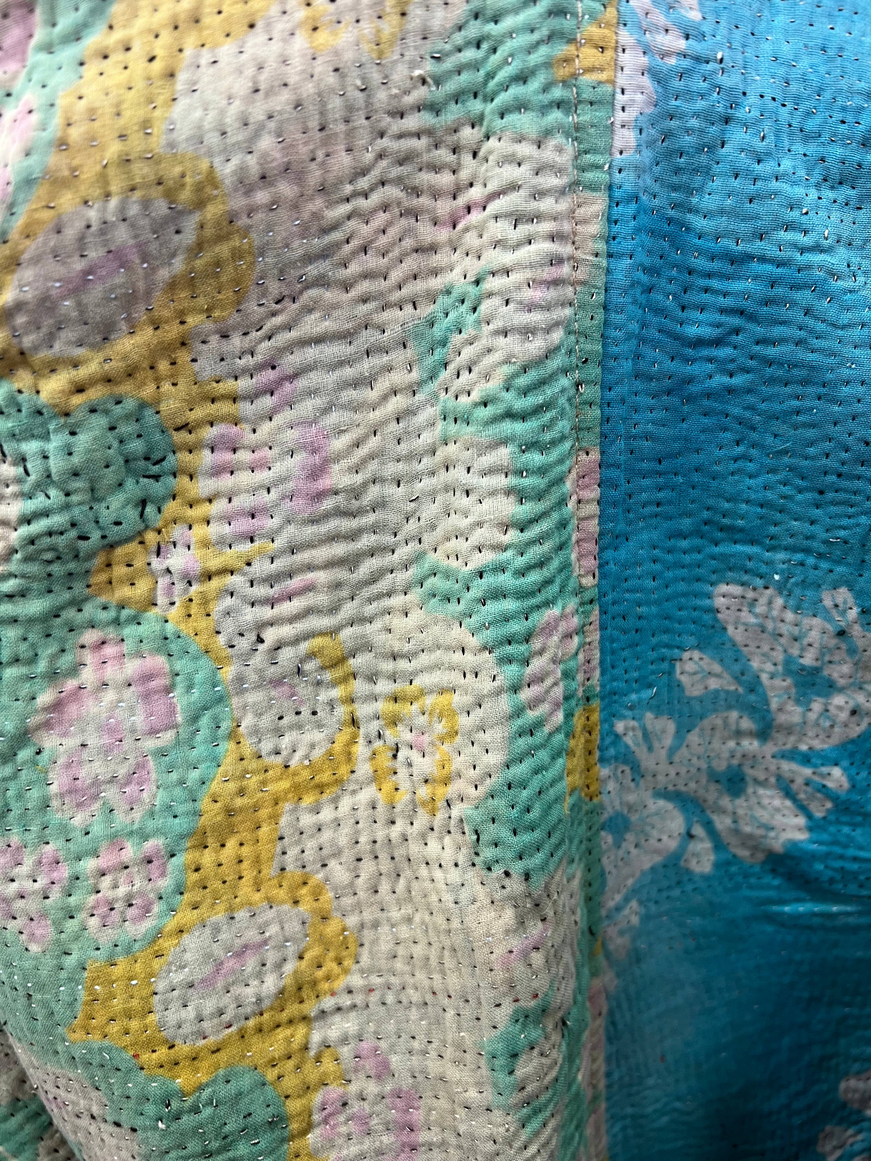 Kinomy - Wholesale Jacket - Women's - Asymmetrical Reversible Tie-Dye Jacket for Curvy Women.10