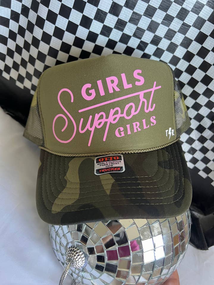 Girls Support Girls, cappello da camionista alla moda per donne e mamme per la vendita all'ingrosso da parte di Tipsy Rodeo