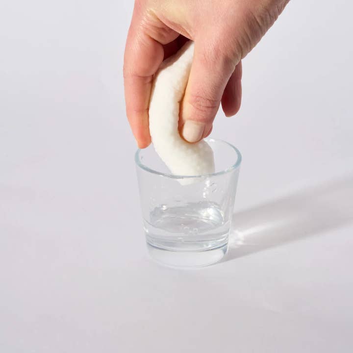 F.T.H. Food Technology Holding - Wholesale Face & body wipes - MINISAN - Safe Compressed Facial Towels (10 pieces)9