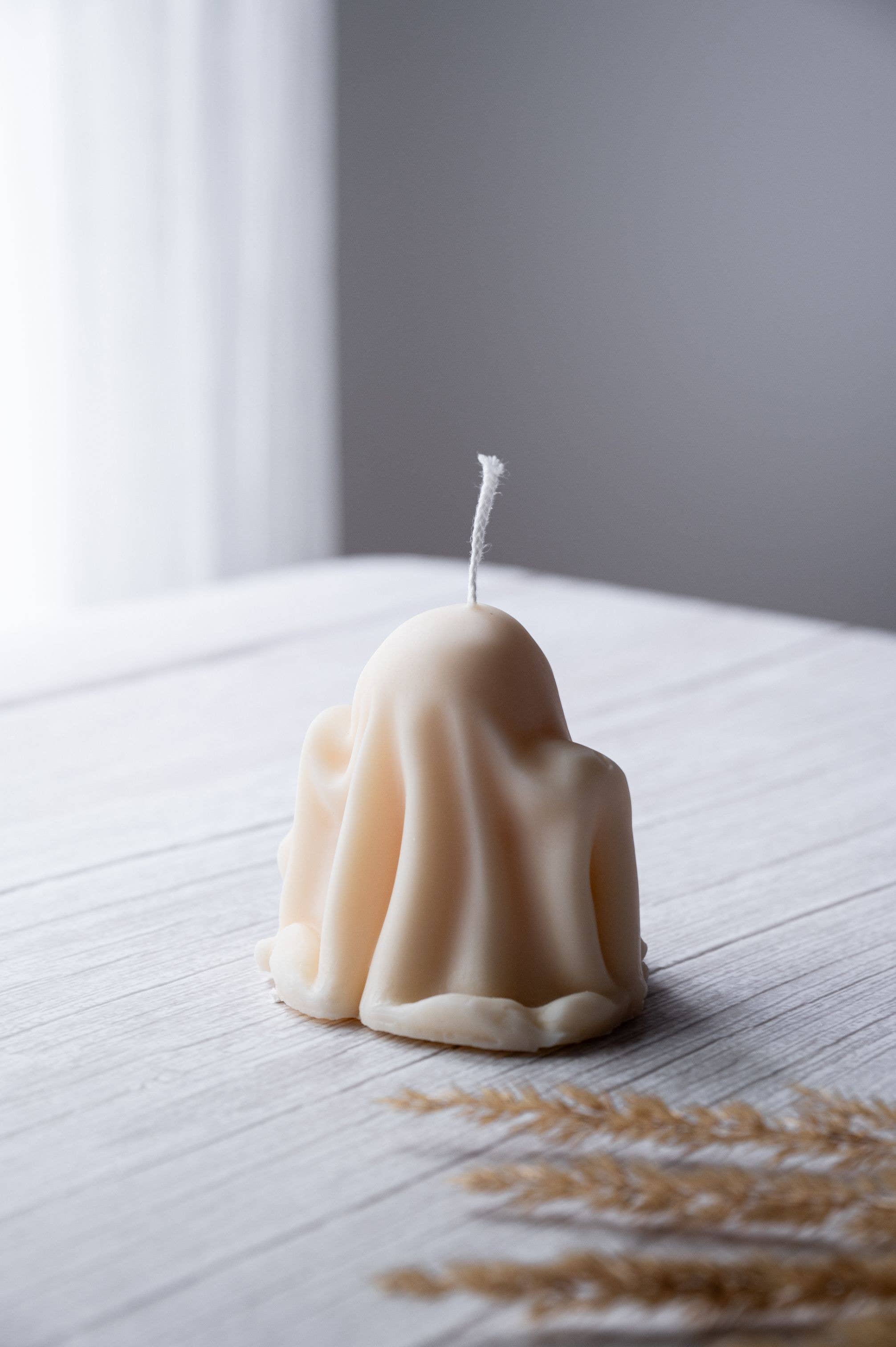 Allure CA - Wholesale Novelty Candle - Spooky Spectral Charm: Cutie Ghost Soy Wax Candle1