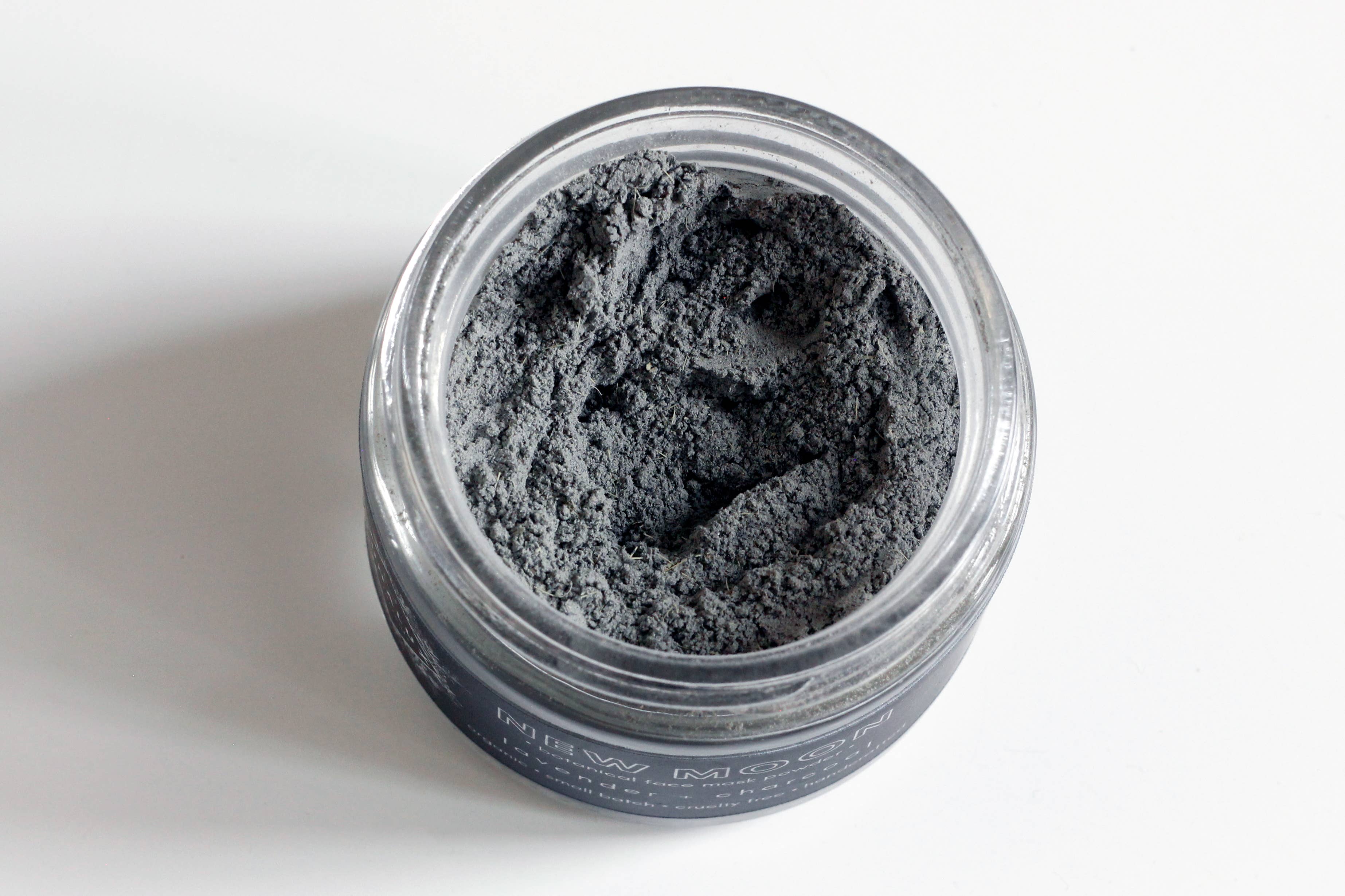 Lunalux Botanicals - Venta al por mayor Mascarilla - NEW MOON//Carbón Botanical Mascarilla1