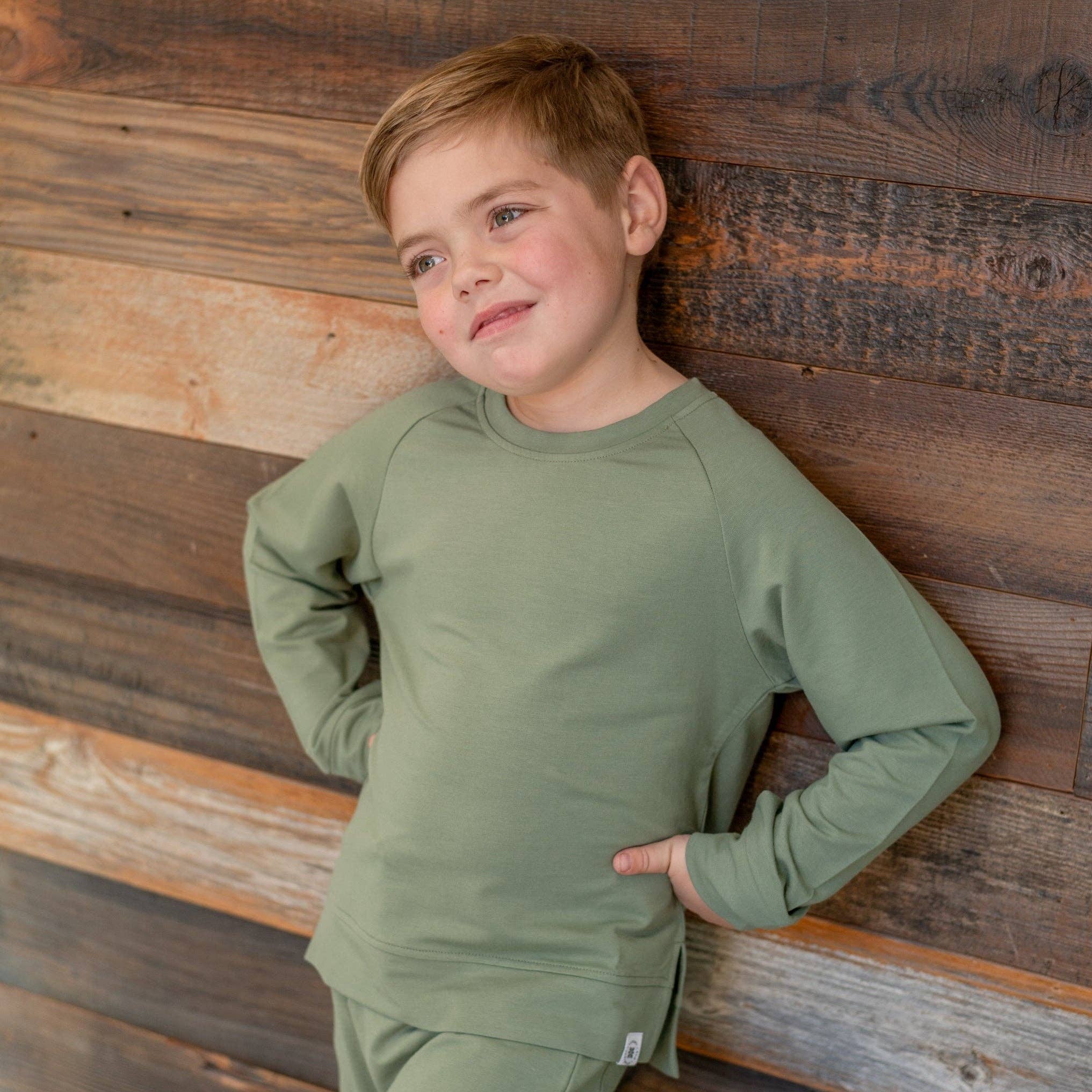 Terry francés verde militar Conjunto de chándal con cuello redondo de venta al por mayor en Faire3