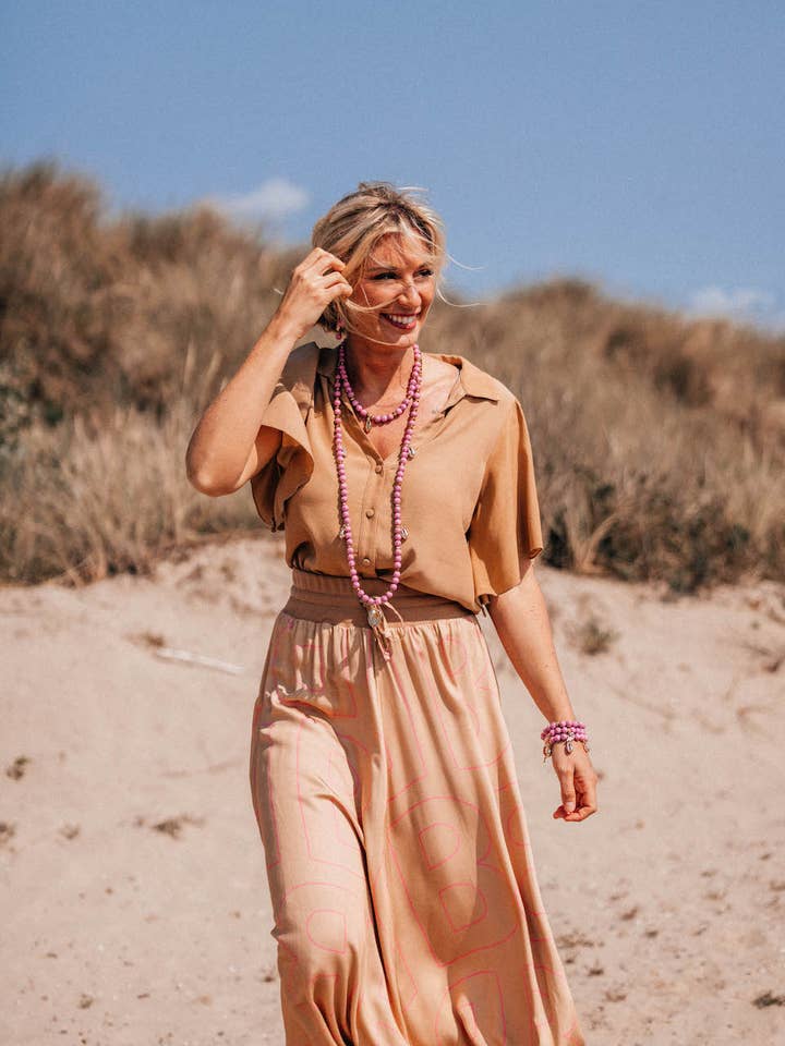 CORENTIN - Camel Vaporous blouse met korte mouwen voor wholesale door LES BLONDINETTES