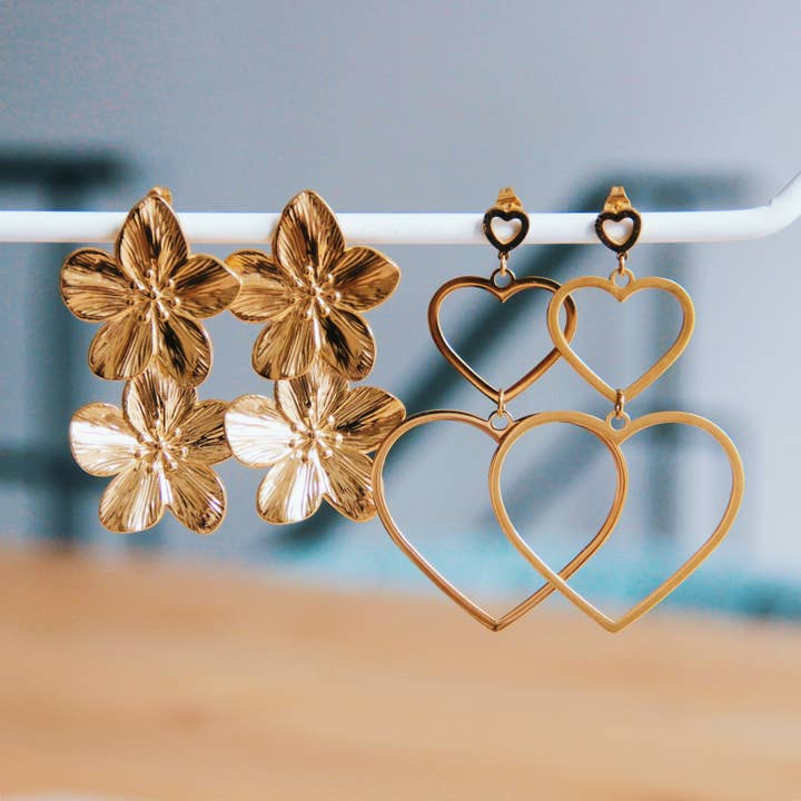 Bazou - Wholesale Dangle Earrings - Stainless steel statement earring 2 flowers - gold
