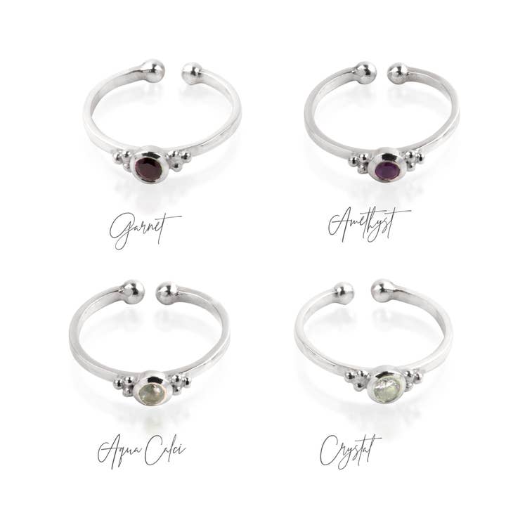 Bague ort/midi avec pierre de naissance en argent sterling pour la vente par The Jewellery Store London