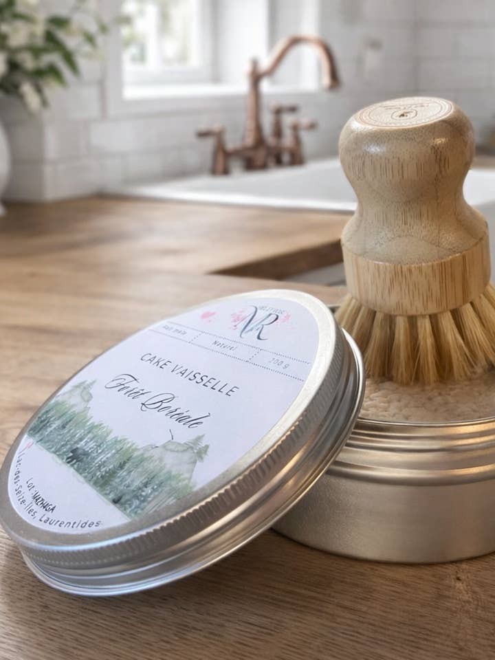 Duo vaisselle écologique – cake et brosse pour la vente par Miel et Rose