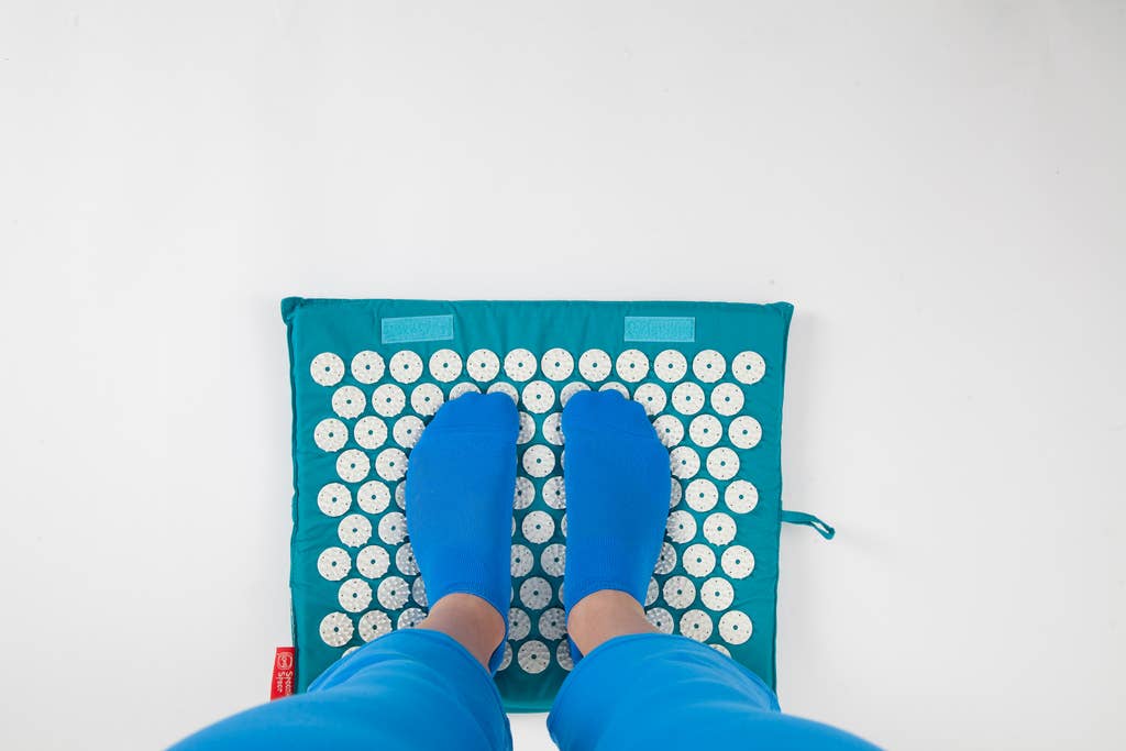 Spoonk Space Inc. - Wholesale Body Massager - 8pc Acupressure Travel - in mixed colour5