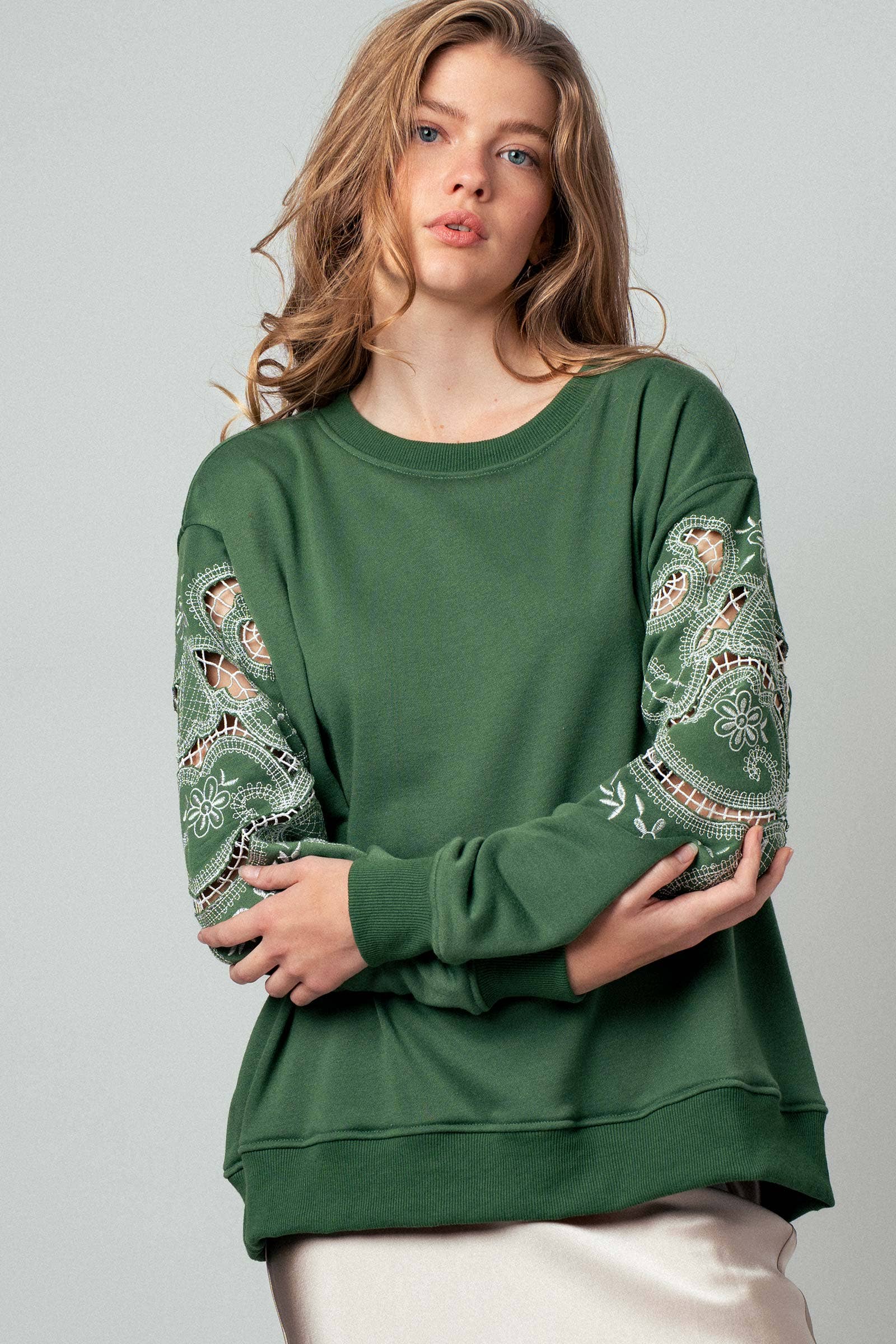 Vert Sweat-shirt romantique à manches en dentelle brodée en vente sur Faire4