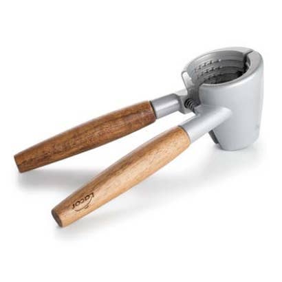 LACOR MENAJE PROFESIONAL S.L. - Wholesale Kitchen Tool/Gadget - Nutcracker Wood