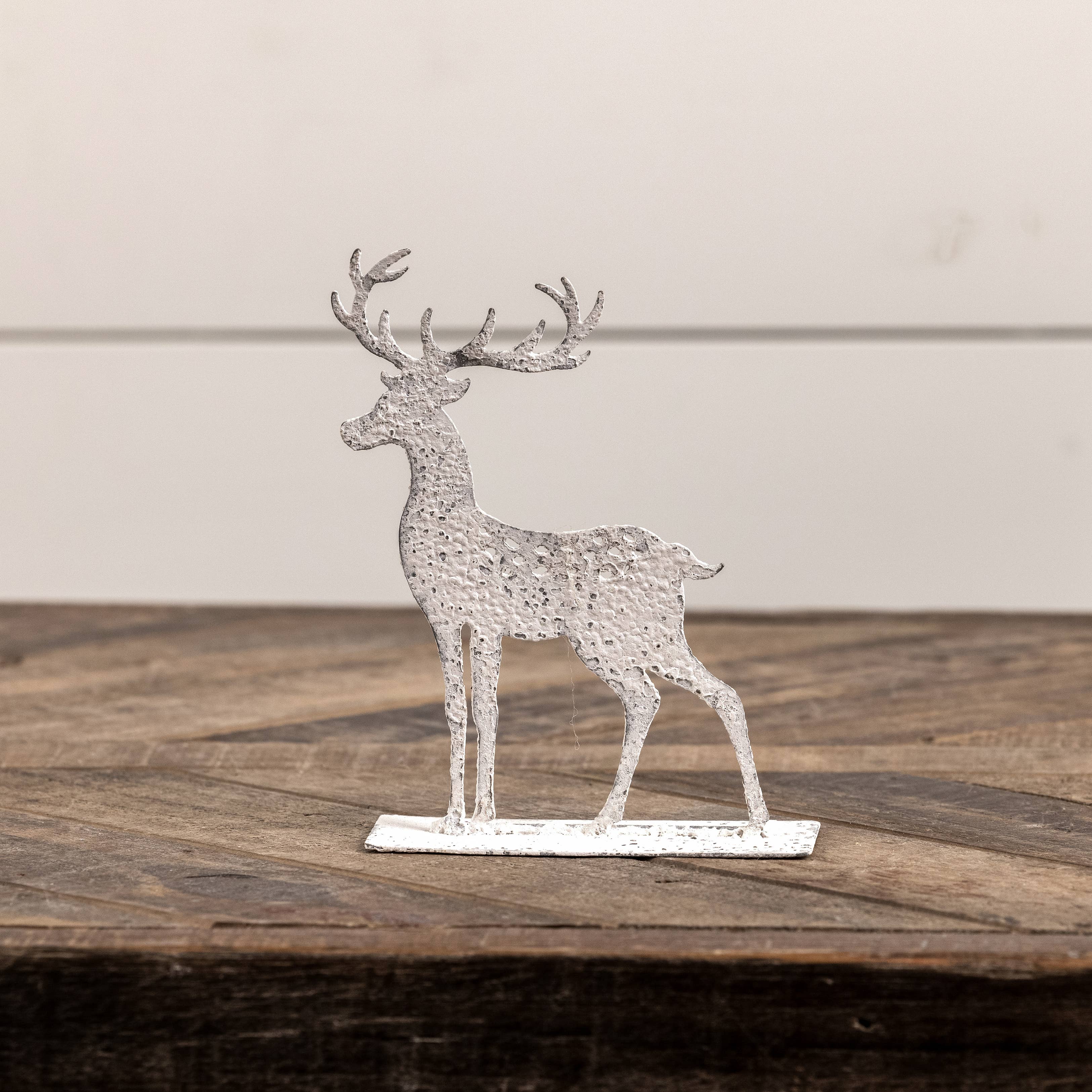 Ragon House - Wholesale Christmas Decoration - WHITE METAL DEER2